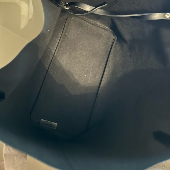 Genuine Givenchy tote with pouch - Picture 2 of 5